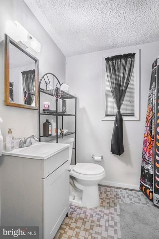 4919 SHERIFF RD NE, Washington, DC 20019