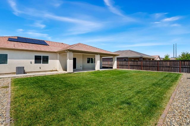 2074 Abbeylane Way, Olivehurst, CA 95961