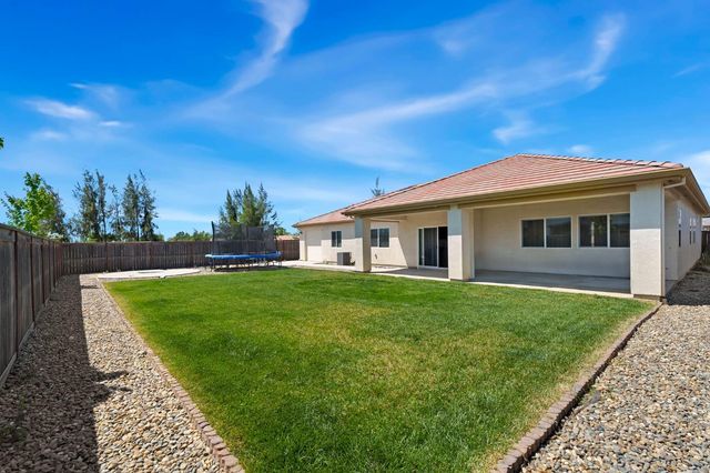 2074 Abbeylane Way, Olivehurst, CA 95961