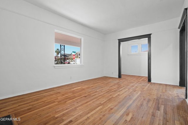 1018 N BROWN Street, El Paso, TX 79902