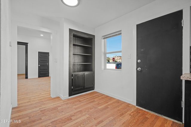 1018 N BROWN Street, El Paso, TX 79902