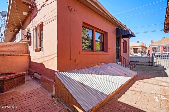 1018 N BROWN Street, El Paso, TX 79902