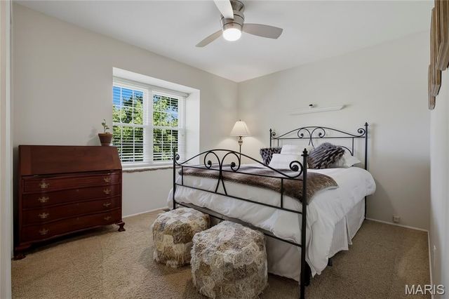 556 Spragues Mill Court, Ballwin, MO 63011