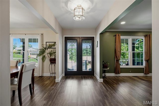 556 Spragues Mill Court, Ballwin, MO 63011