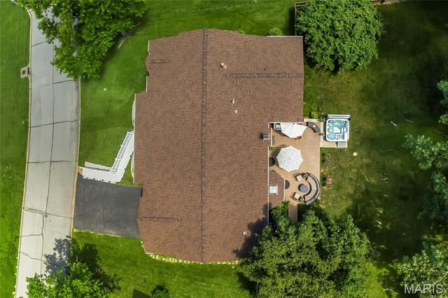 556 Spragues Mill Court, Ballwin, MO 63011
