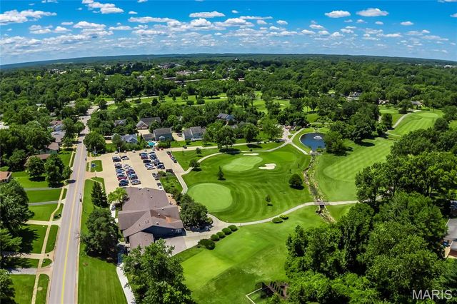556 Spragues Mill Court, Ballwin, MO 63011