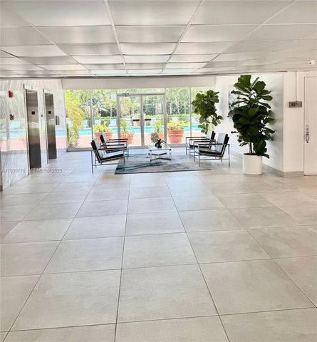 401 Golden Isles Dr 701, Hallandale Beach, FL 33009