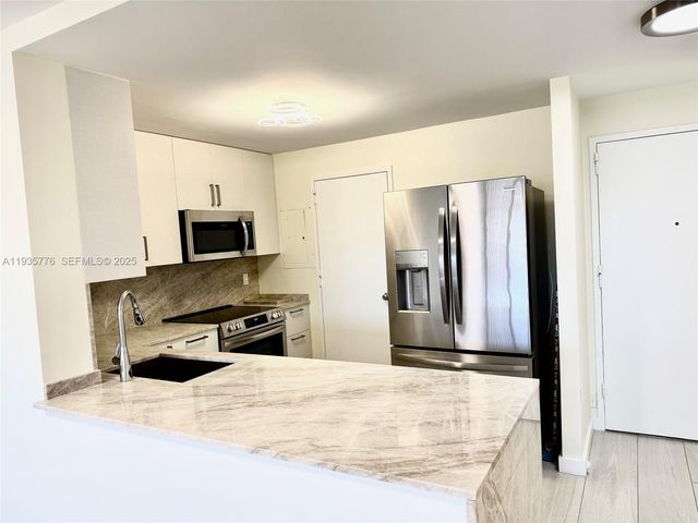 401 Golden Isles Dr 701, Hallandale Beach, FL 33009