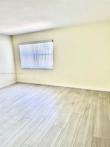 401 Golden Isles Dr 701, Hallandale Beach, FL 33009