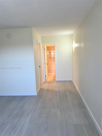 401 Golden Isles Dr 701, Hallandale Beach, FL 33009