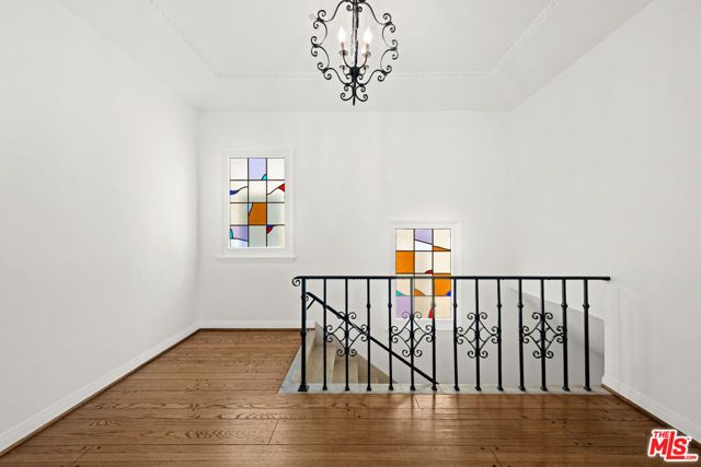 361 N Mansfield Avenue, Los Angeles, CA 90036