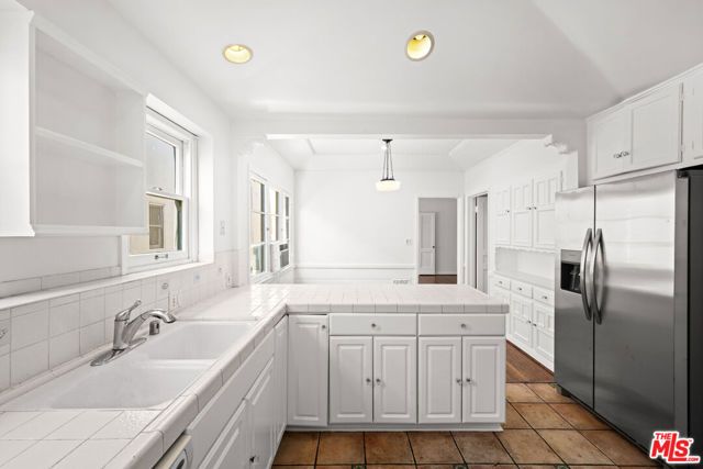 361 N Mansfield Avenue, Los Angeles, CA 90036