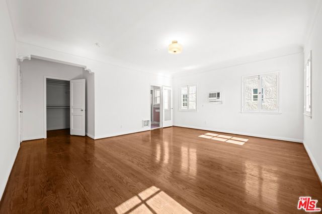 361 N Mansfield Avenue, Los Angeles, CA 90036