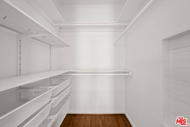 361 N Mansfield Avenue, Los Angeles, CA 90036