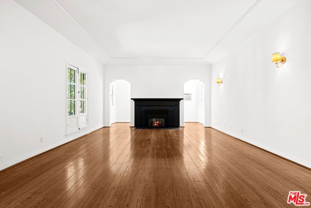361 N Mansfield Avenue, Los Angeles, CA 90036