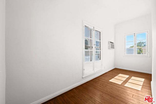 361 N Mansfield Avenue, Los Angeles, CA 90036