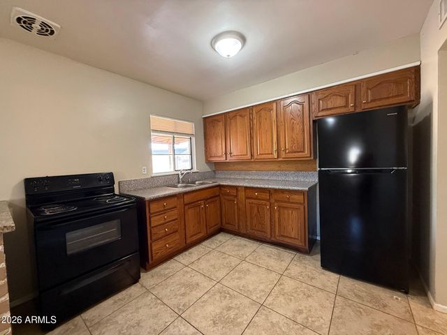 4447 E ALMERIA Road, Phoenix, AZ 85008