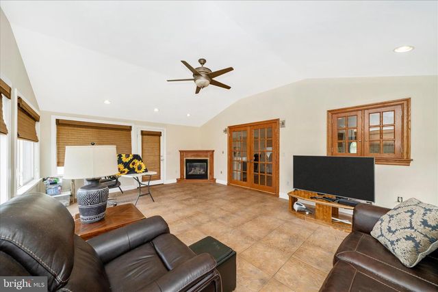 9534 LIBERTY RD, Frederick, MD 21701