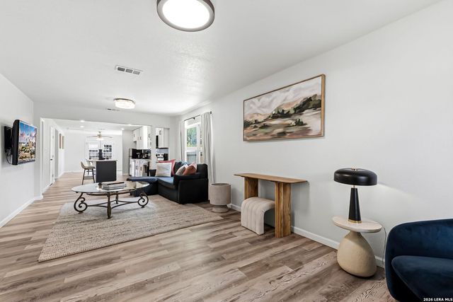 230 Oelkers, San Antonio, TX 78204
