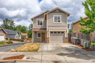 317 SW Bayou Place, Grants Pass, OR 97526