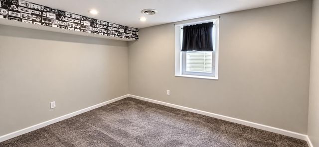 9994 E Clements Circle, Livonia City, MI 48150