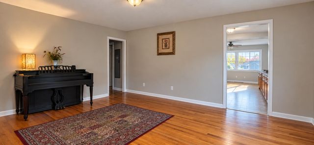 9994 E Clements Circle, Livonia City, MI 48150