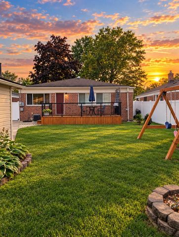 9994 E Clements Circle, Livonia City, MI 48150