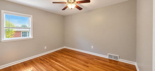 9994 E Clements Circle, Livonia City, MI 48150