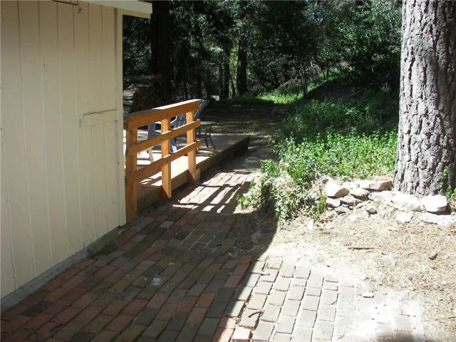 21636 Sawpit Canyon, Cedarpines Park, CA 92322