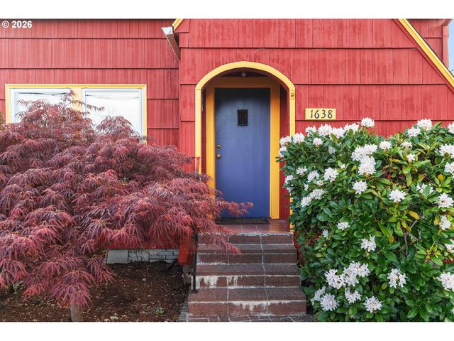 1638 BIRCH St, Forest Grove, OR 97116