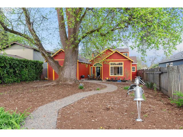 1638 BIRCH St, Forest Grove, OR 97116