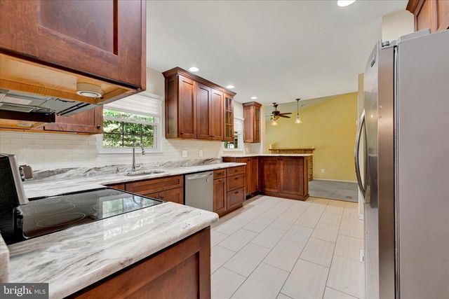268 SHAKESPEARE DR, Severna Park, MD 21146