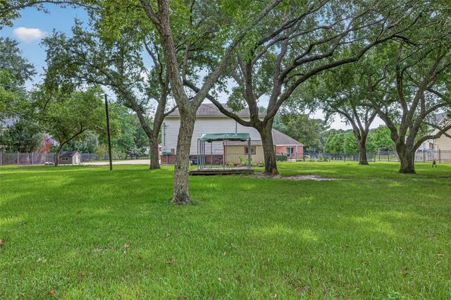 3019 S Saddlebrook Lane, Katy, TX 77494