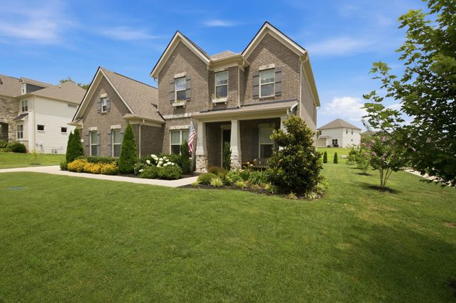 3229 Chase Point Dr, Franklin, TN 37067