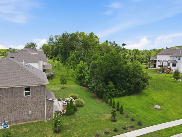 3229 Chase Point Dr, Franklin, TN 37067