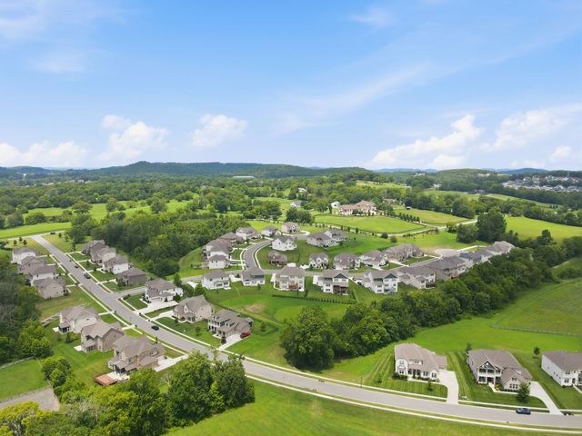 3229 Chase Point Dr, Franklin, TN 37067