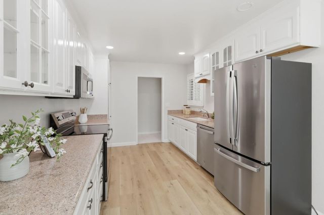 867 Humewick Way, Sunnyvale, CA 94087