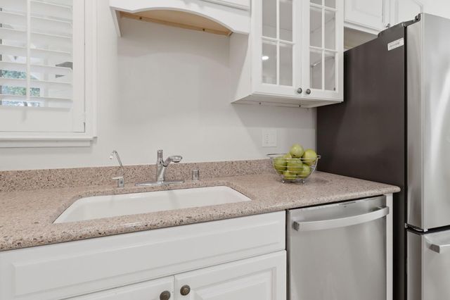 867 Humewick Way, Sunnyvale, CA 94087