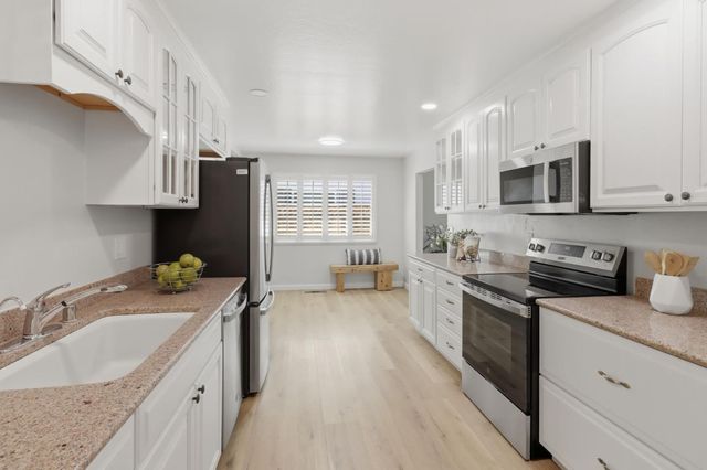 867 Humewick Way, Sunnyvale, CA 94087