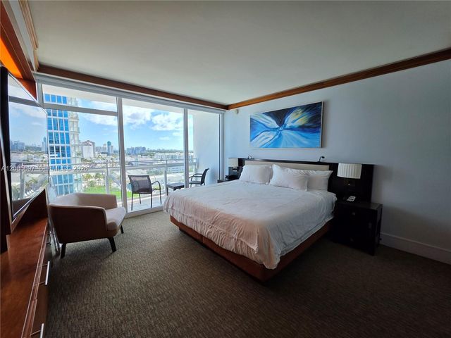 6801 Collins Avenue 1014 Legal 1004 Door, Miami Beach, FL 33141