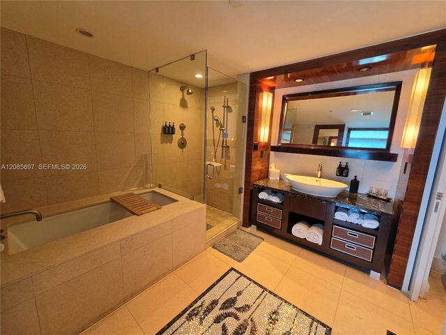 6801 Collins Avenue 1014 Legal 1004 Door, Miami Beach, FL 33141