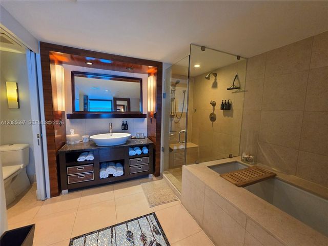 6801 Collins Avenue 1014 Legal 1004 Door, Miami Beach, FL 33141