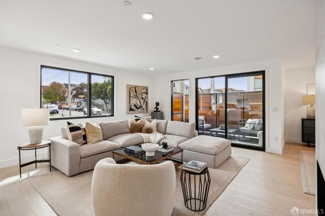 4135 California Street 1, San Francisco, CA 94118