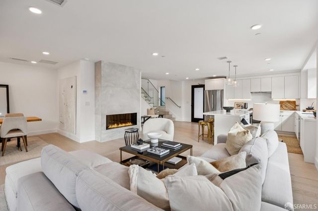 4135 California Street 1, San Francisco, CA 94118