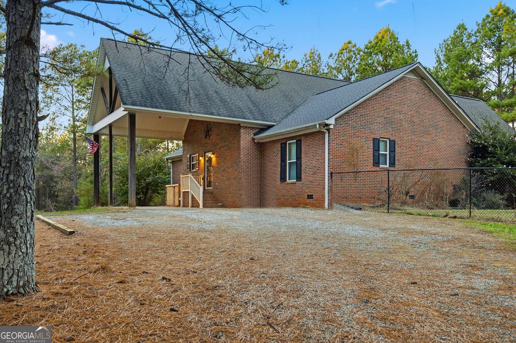1907 Mountain Creek Church Road, Starr, SC 29684 — photo 3