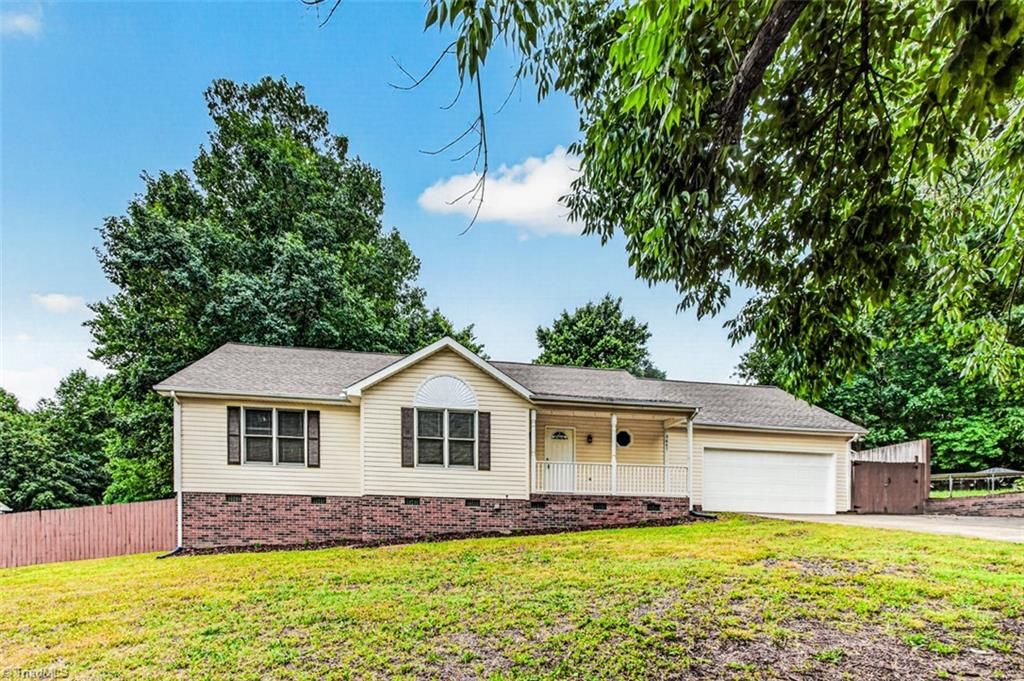3661 Libertys Run Drive, Sophia, NC 27350