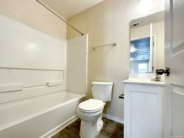 2339 Mission Glory, San Antonio, TX 78223