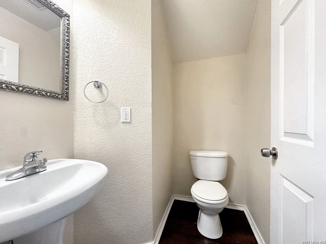2339 Mission Glory, San Antonio, TX 78223