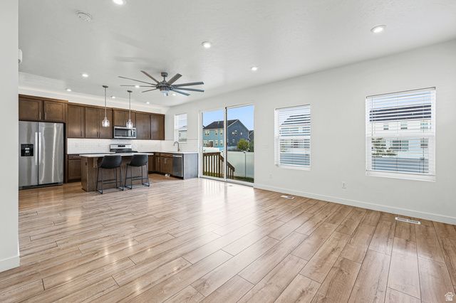 5124 N ESPALIER DR, Eagle Mountain, UT 84005