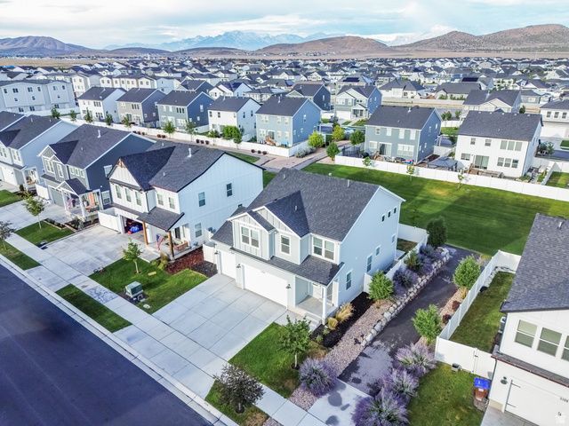 5124 N ESPALIER DR, Eagle Mountain, UT 84005